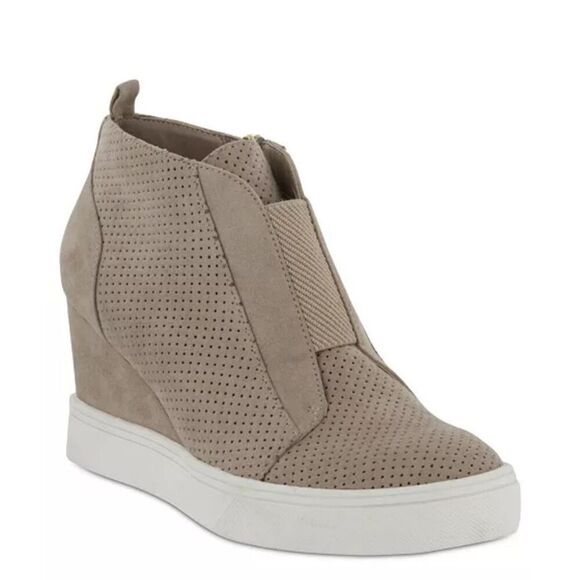 MIA Shoes - MIA Women's Cristie Sneaker Wedge Shoes size 8.5
